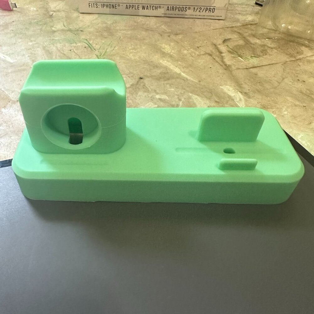 Tech Theory 3 In 1 Fits iPhone AirPods Apple Watch Green